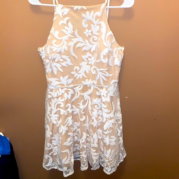 City Triangles Dresses & Skirts - prom dress white & nude floral design with tulle